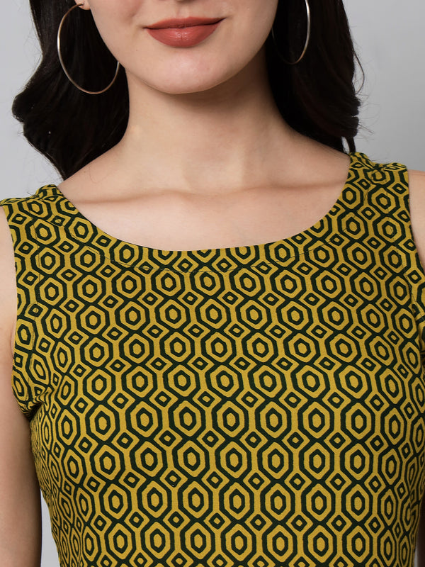 Green Geometric Printed Kurta Close View