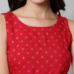 Printed Sleeveless Straight Kurta Close View
