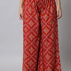 White Ethnic Motifs Thread Work Kurta Pant