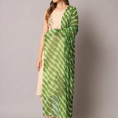 Floral Embroidered Kurta Standing