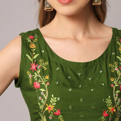 Green Embroidered Kurta Set Close View