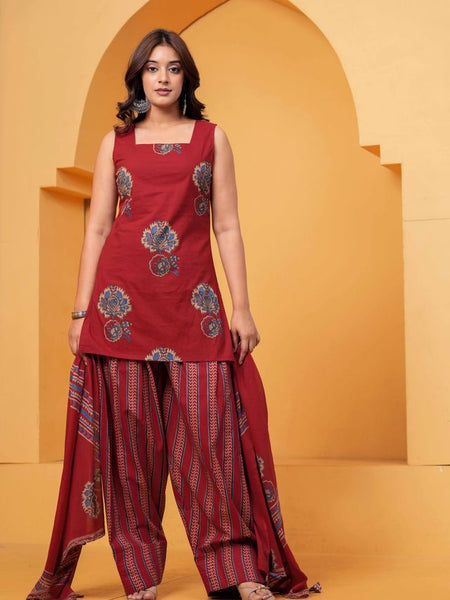 Women's Red Floral Printed Pure Cotton Kurti Farshi Salwar Dupatta Set