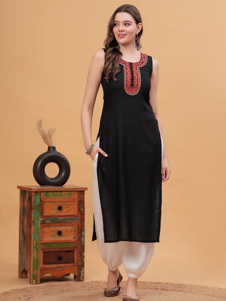 Women Motif Yoke Design Straight Kurta with Patiala