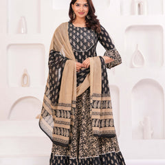 Women Paisley Printed Cotton Kurti with Skirt & Dupatta