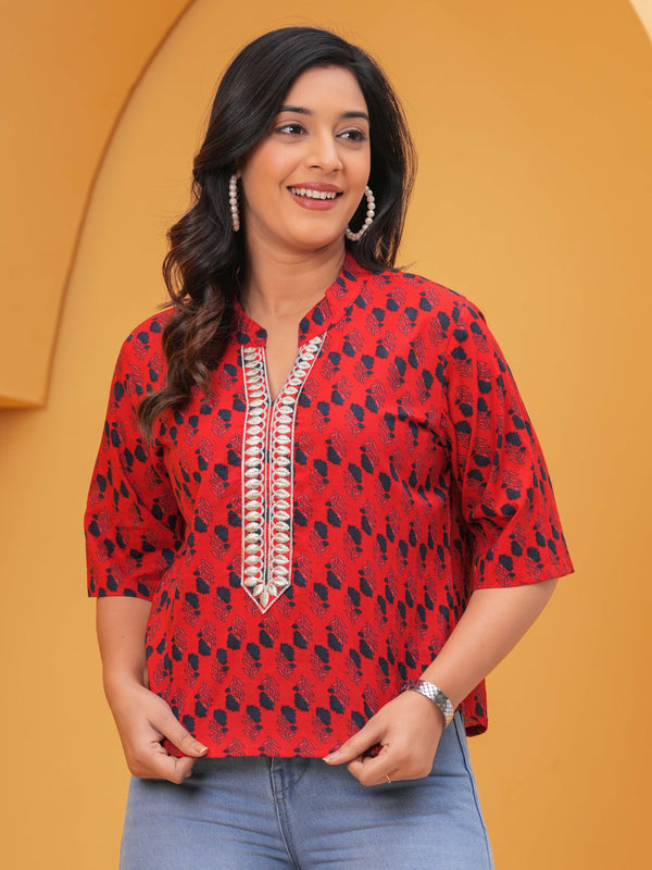 Geometric Print Mandarin Collar Cotton Top