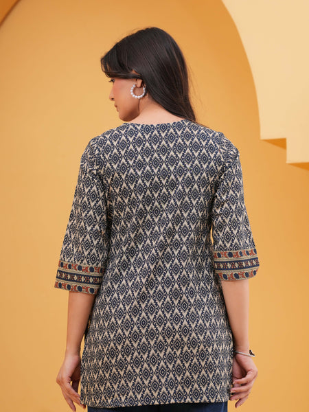 Geometric Printed V-Neck Cotton Kurti