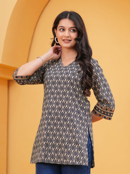 Geometric Printed V-Neck Cotton Kurti