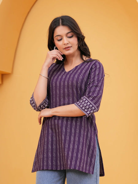 Printed V-Neck Pure Cotton Kurti