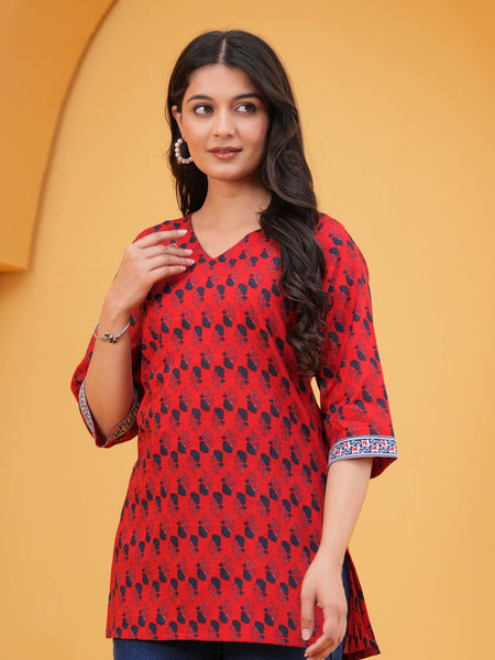 Ethnic Motifs Printed V-Neck Cotton Kurti