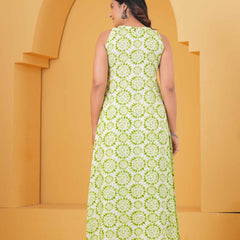 Women Dyed Regular Kurta with Palazzos