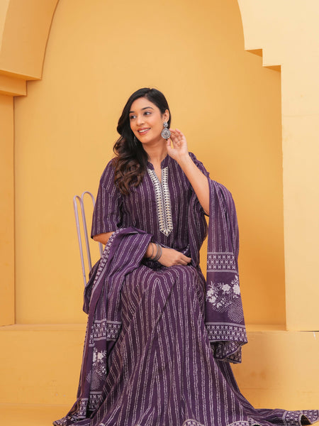 Purple thread work kurta with flared skirt set
