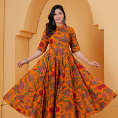 Women yellow floral printed Anarkali kurta set with flared design
