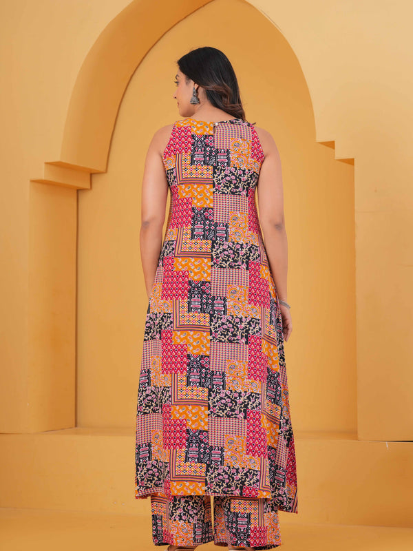 Women Printed Regular Kurta with Palazzos