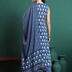 Women Floral Printed Cotton Kurta with Trousers & Dupatta