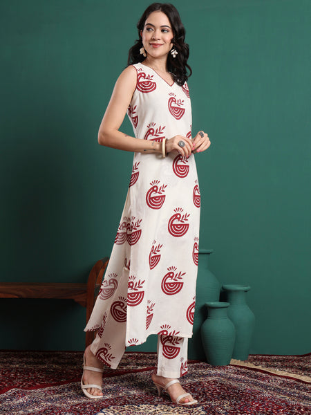 Women Ethnic Motifs Printed Kurta with Trousers