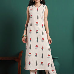 Women Floral Printed Kurta with Trousers