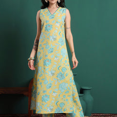 Women Floral Printed Kurta with Trousers