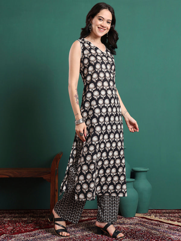 Floral Printed V-Neck Pure Cotton Kurta With Trousers & Dupatta