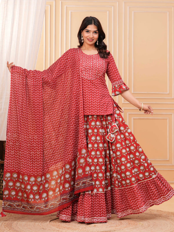 Women Floral Printed Regular Pure Cotton Kurti with Skirt & Dupatta