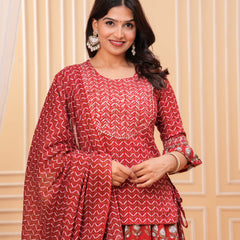 Women Floral Printed Regular Pure Cotton Kurti with Skirt & Dupatta